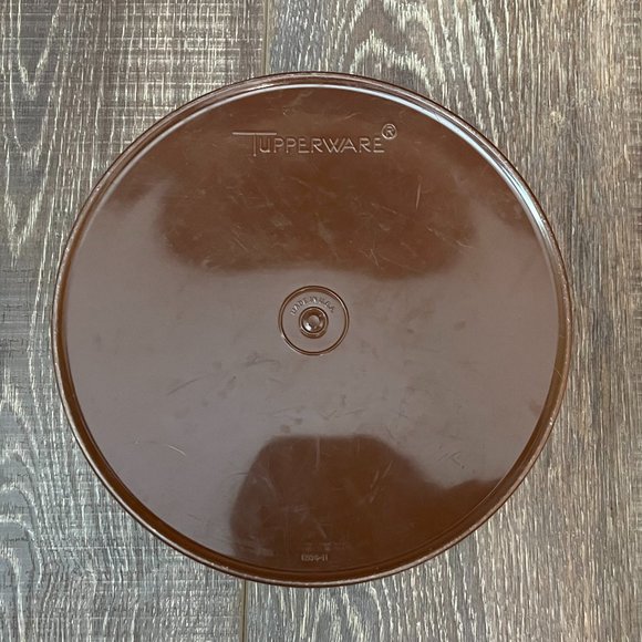 Vintage Tupperware Servalier Canister - Brown with Frosted White Lid - Picture 5 of 8